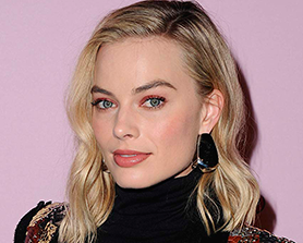 Margot Robbie é confirmada como Barbie em filme live-action